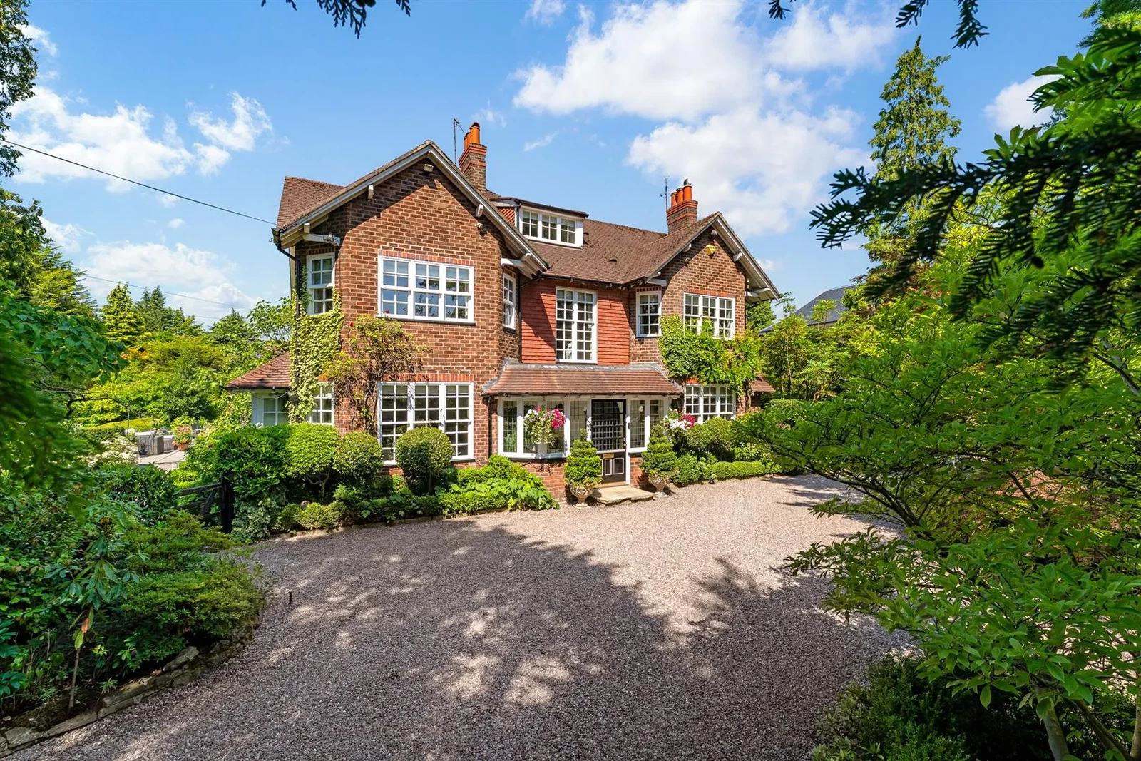Broad Lane, Hale, Altrincham, WA15 - image 3