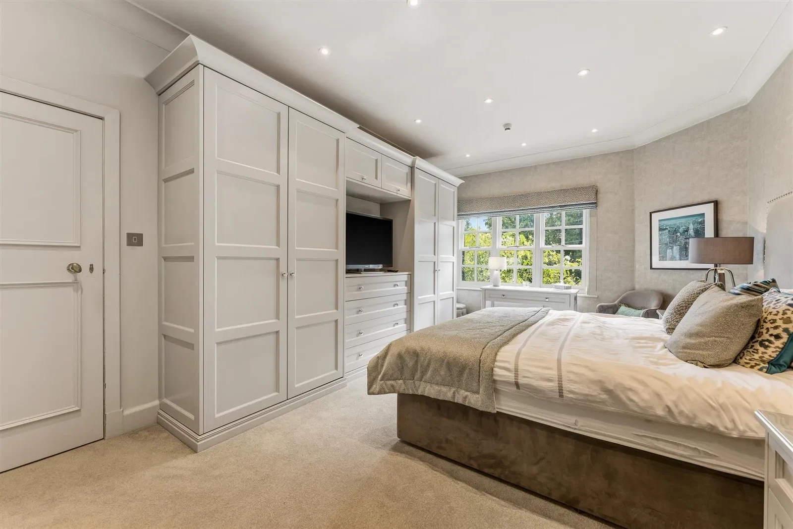 Broad Lane, Hale, Altrincham, WA15 - image 40