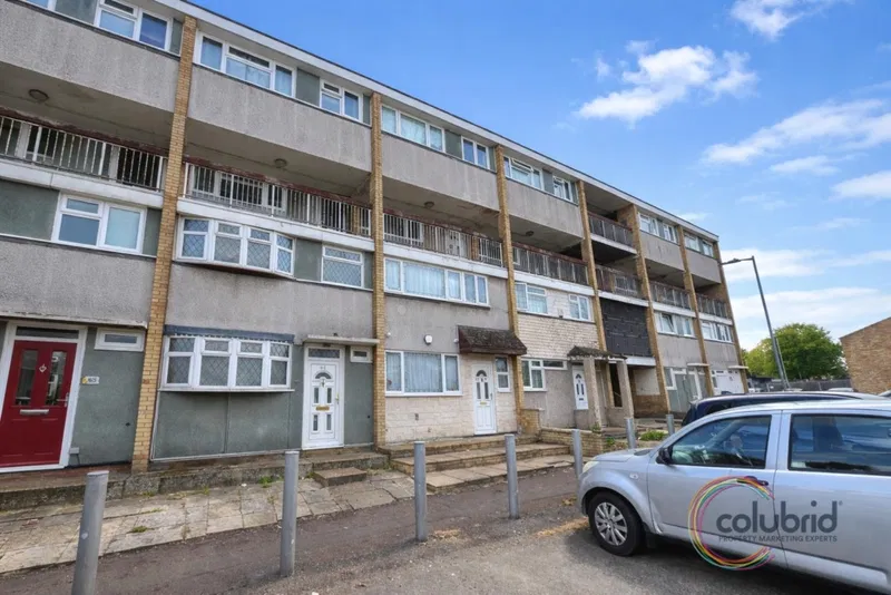 Southwark Path, Basildon, SS14 3QW