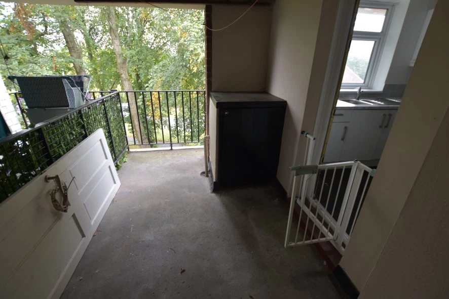 25 Saxon Mount, Moortown, Leeds, West Yorkshire, LS17 5DT - image 8