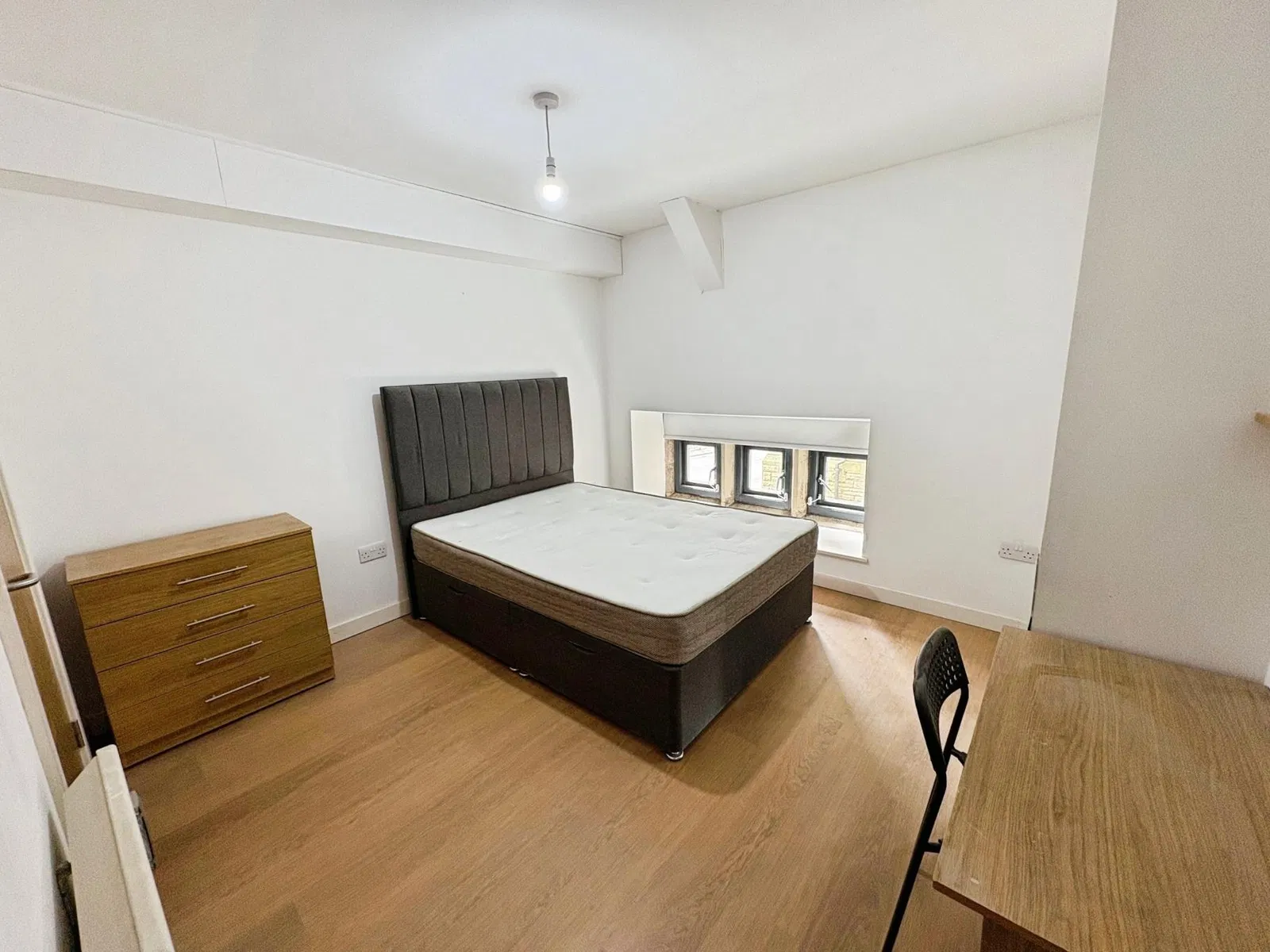Crookes Valley Road, Sheffield, S10 - image 2