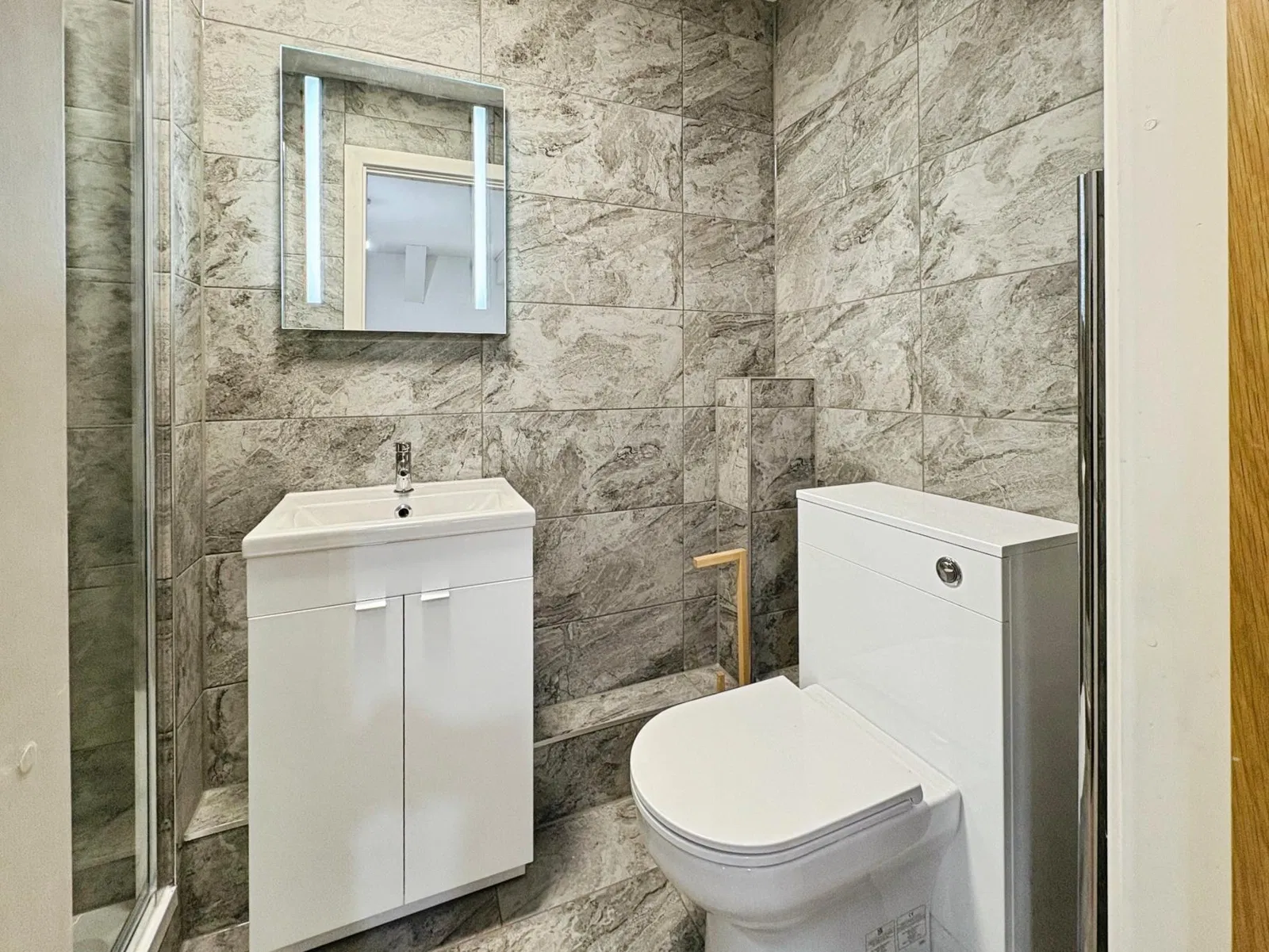 Crookes Valley Road, Sheffield, S10 - image 4