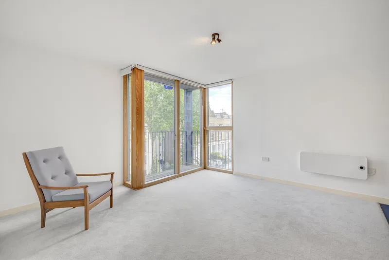 Lillie Road, SW6 - image 2