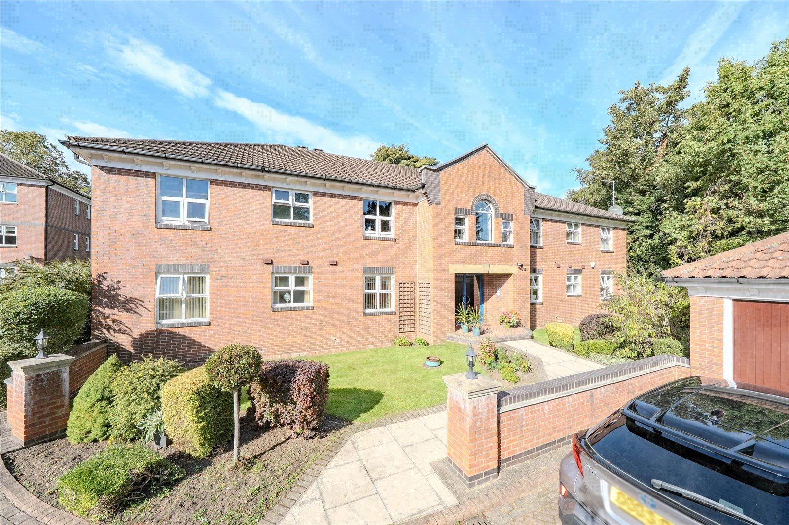 Alwoodley Chase, Harrogate Road, Leeds, LS17 8ER - image 1