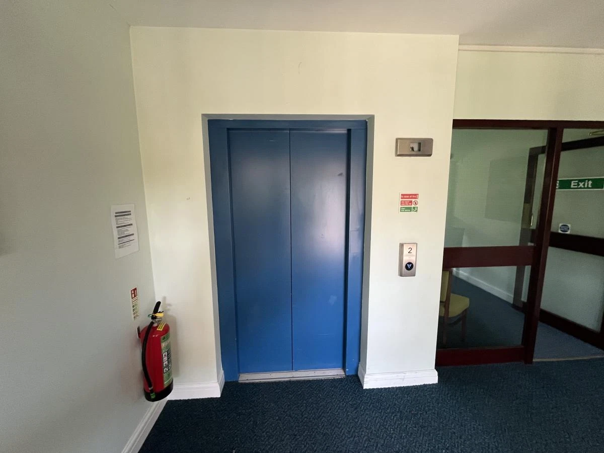 Emmbrook Court, Reading, Berkshire, RG6 5TZ - image 18