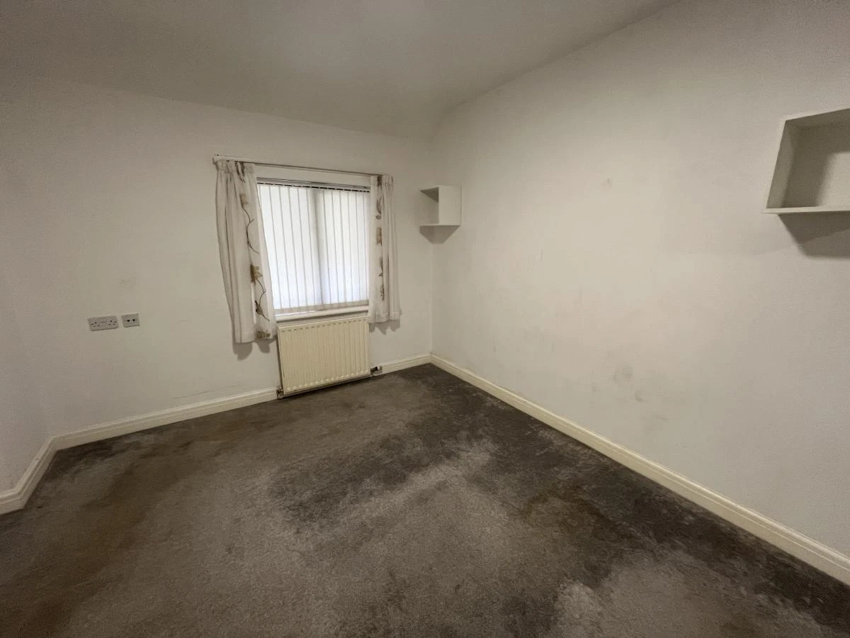 Emmbrook Court, Reading, Berkshire, RG6 5TZ - image 9