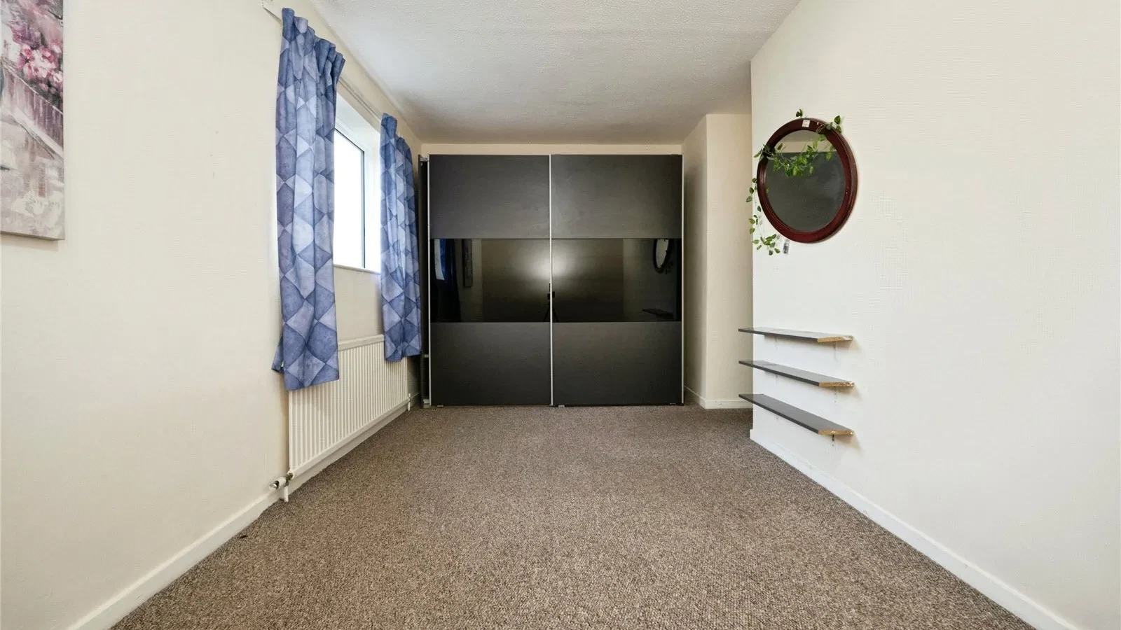 Elgar Path, Luton, Bedfordshire, LU2 - image 9
