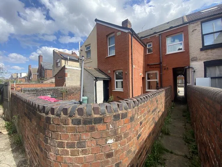 19 James Street, Rotherham, South Yorkshire, S60 1JU - image 2