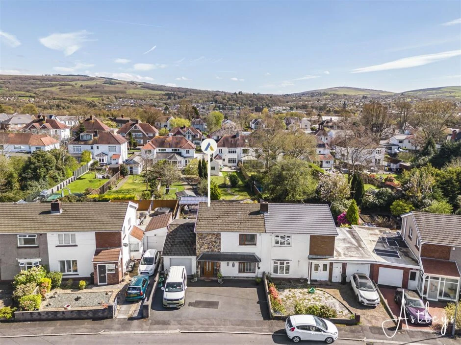 Dynevor Avenue, Neath - image 24