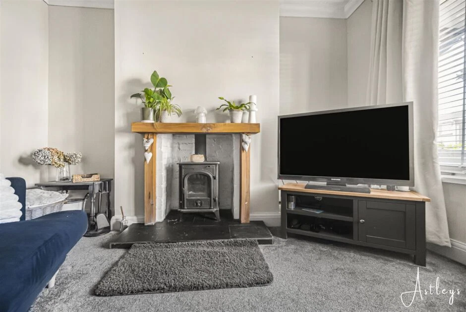 Dynevor Avenue, Neath - image 5
