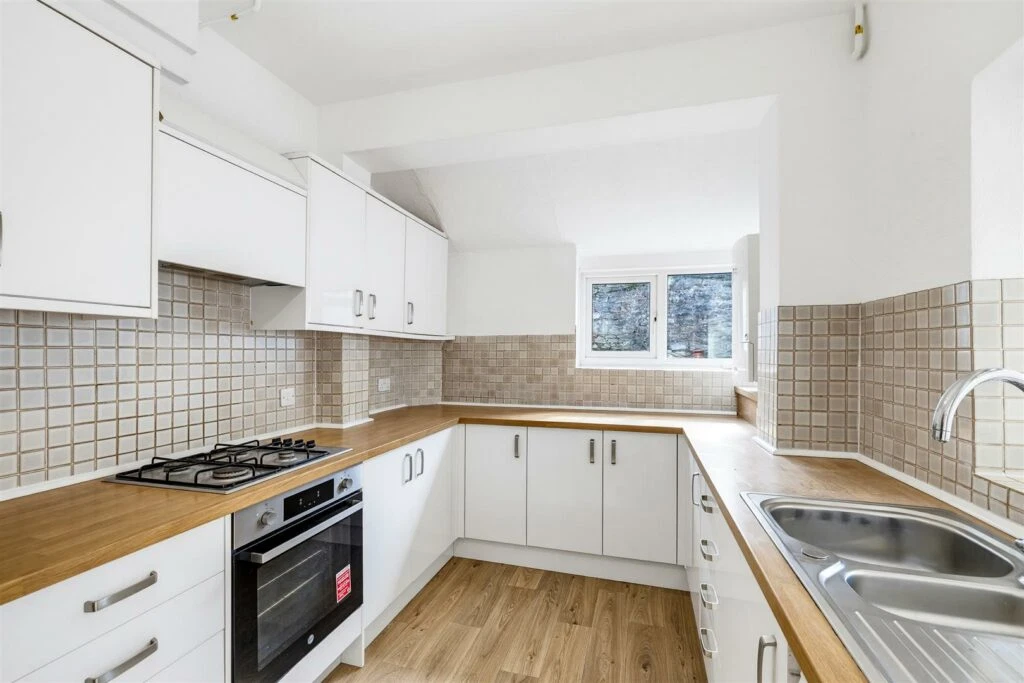 Old Park Road, Peverell, Plymouth - image 4