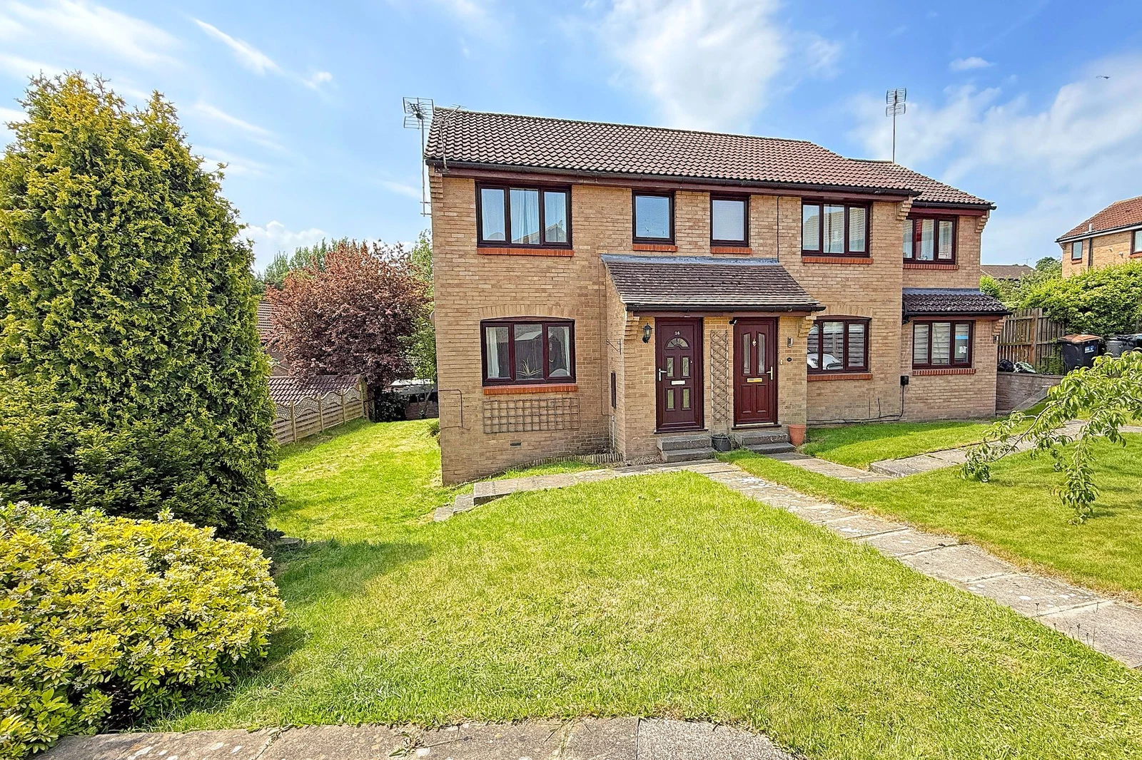 Hartwith Close, Harrogate, HG3 - image 1