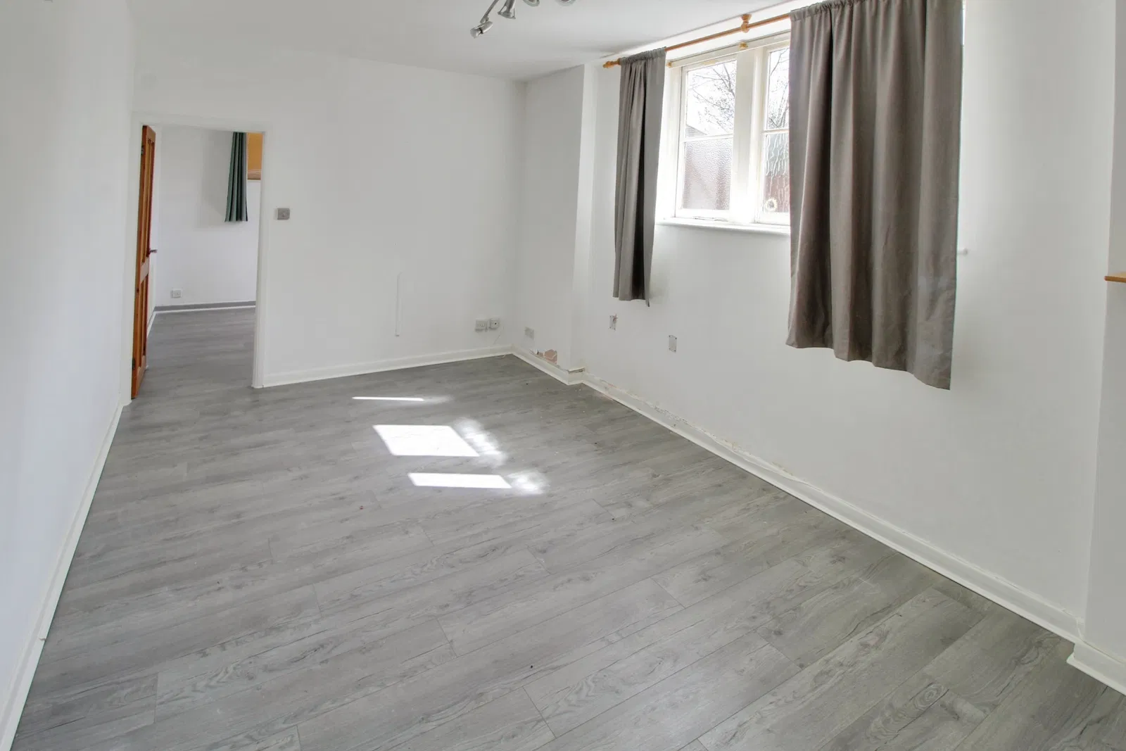 5, Phorpres House, Cambridgeshire, PE2 9DS - image 3