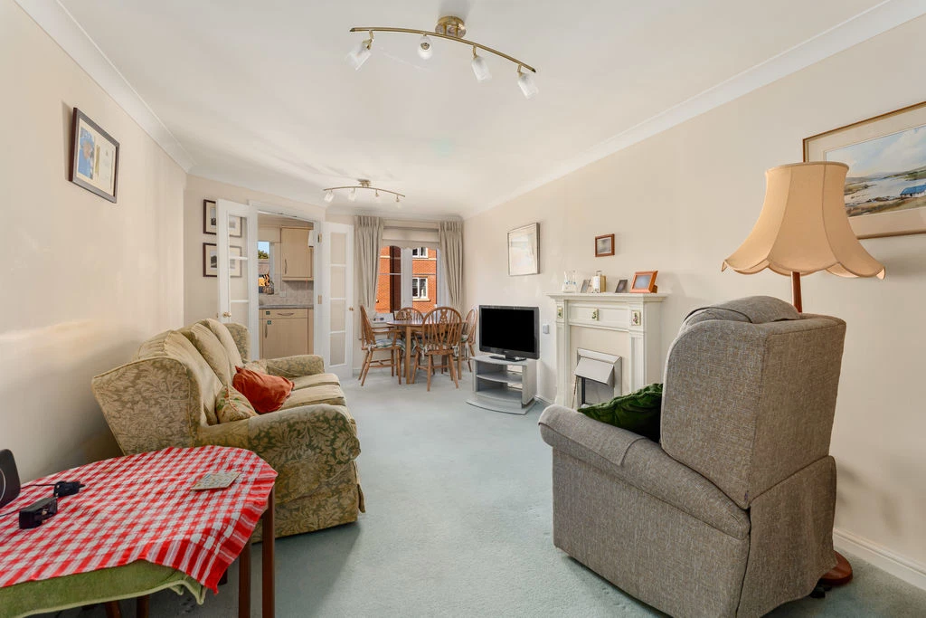 29 Foxhall Court, School Lane, Banbury, OX16 2AU - image 17