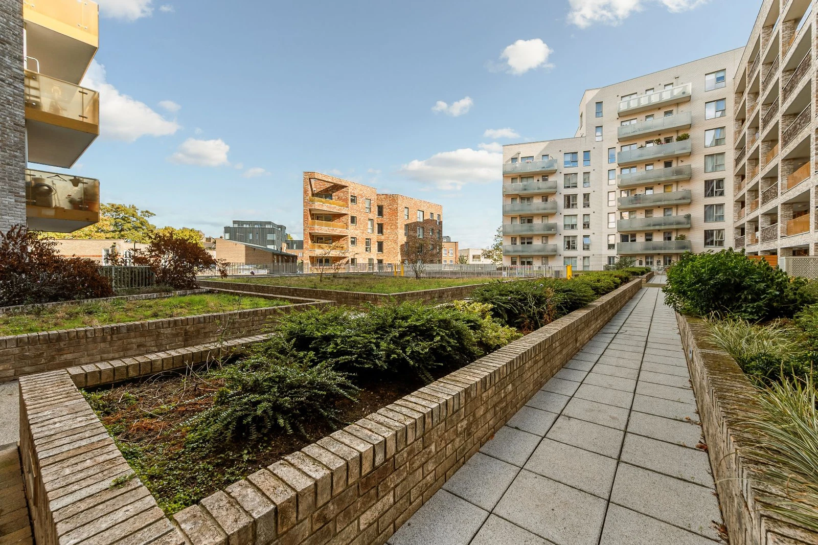 Wiltshire House, Acton - image 13