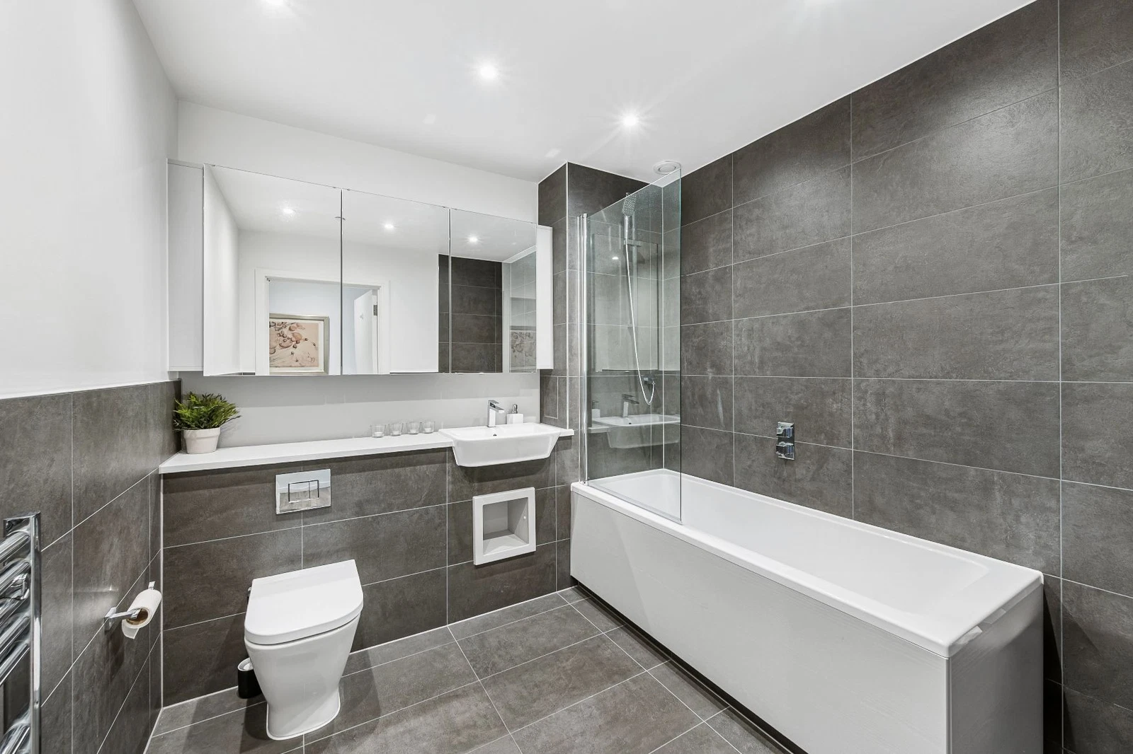 Wiltshire House, Acton - image 14
