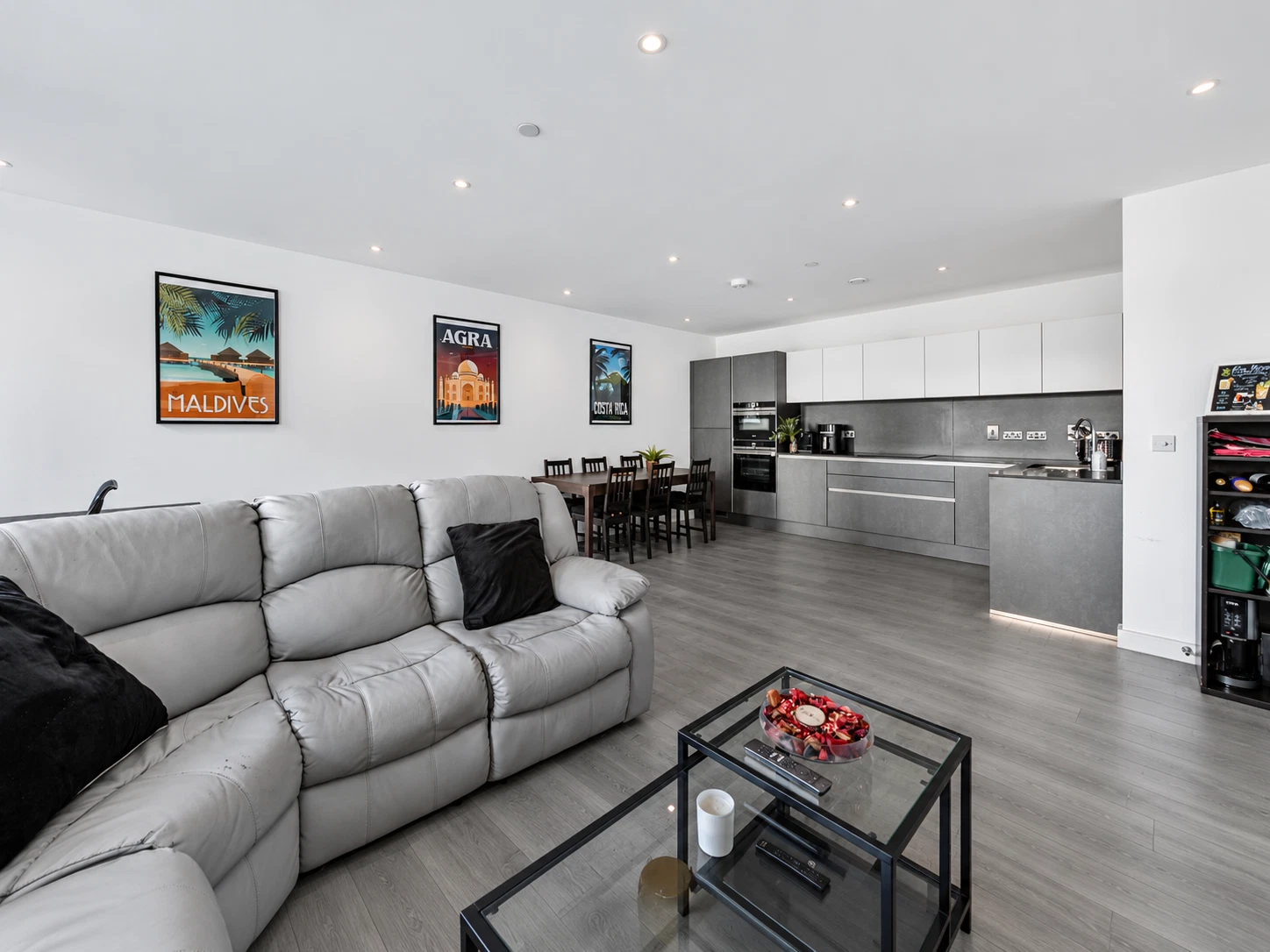 Wiltshire House, Acton - image 5