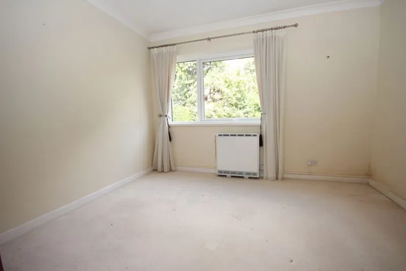 West Cliff Road, West Cliff, Bournemouth - image 3