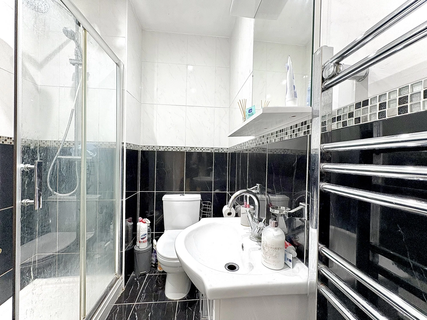 Kings Road, Sedgley, DY3 - image 15