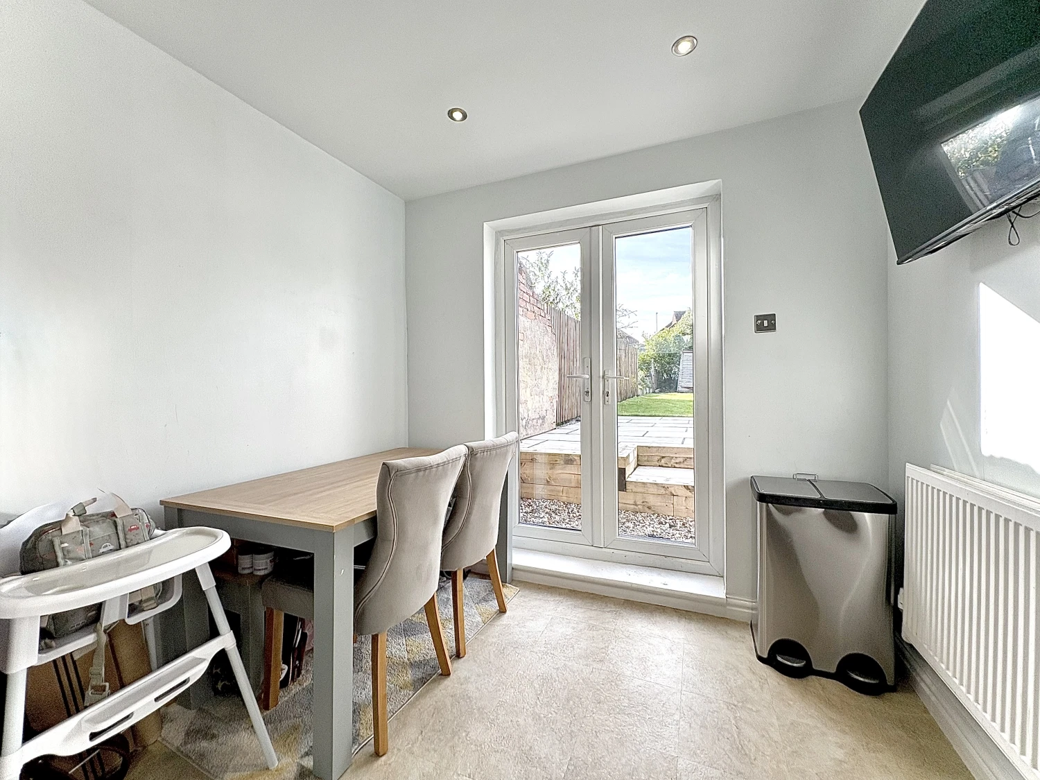 Kings Road, Sedgley, DY3 - image 9