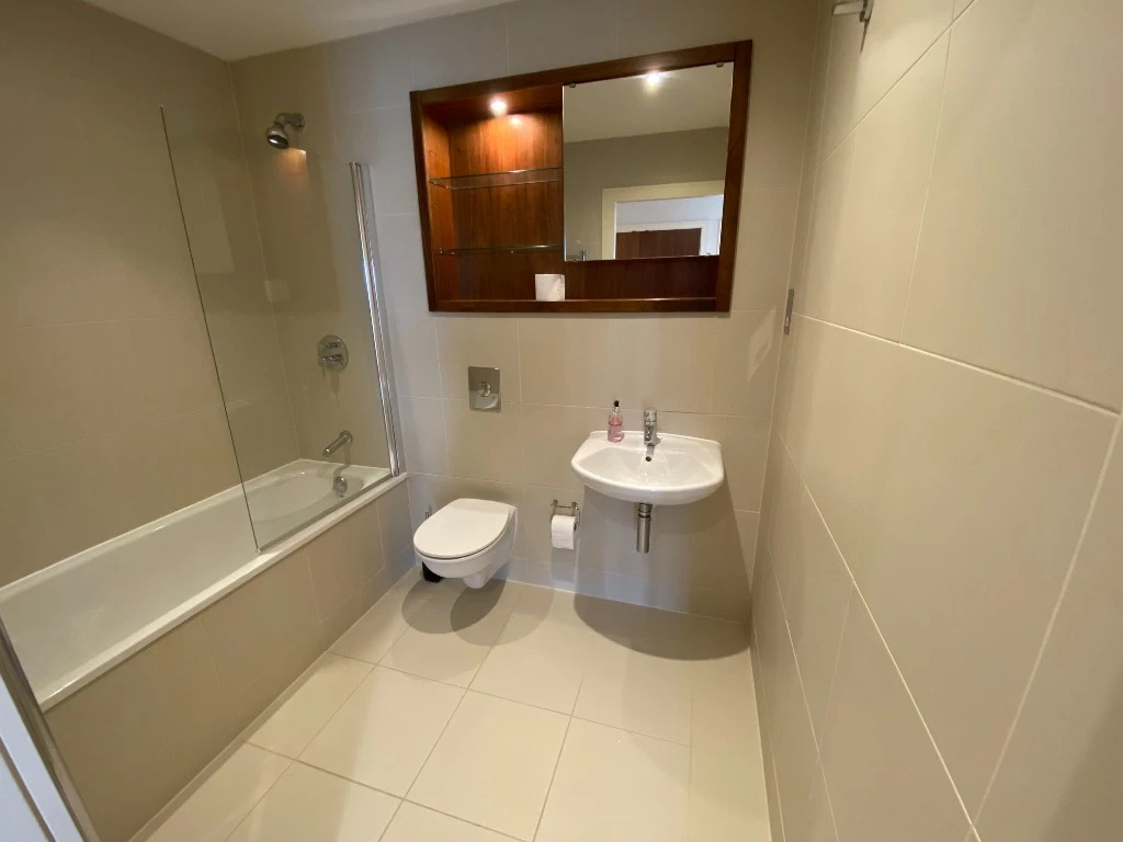 Flat 115, Admiral House, Newport Road, South Glamorgan, CF24 0DP - image 4