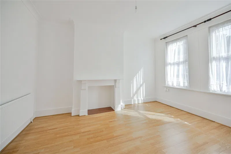 Sirdar Road, London, N22 6QS - image 2