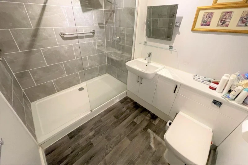 Sandmoor Court, Alwoodley, Leeds, LS17 7JY - image 4