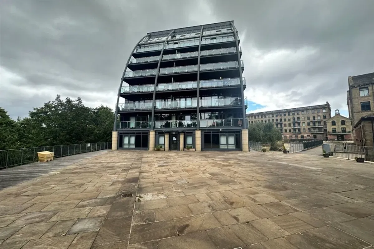Salts Mill Road, Shipley - image 4