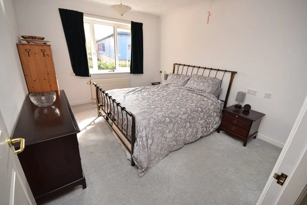 Kingsford Court, Ulleries Road, Solihull, B92 8DT - image 4