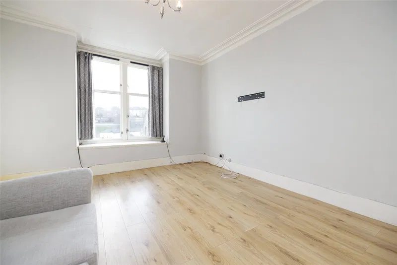 18F Grampian Road, Aberdeen, Aberdeenshire, AB11 8DX - image 2
