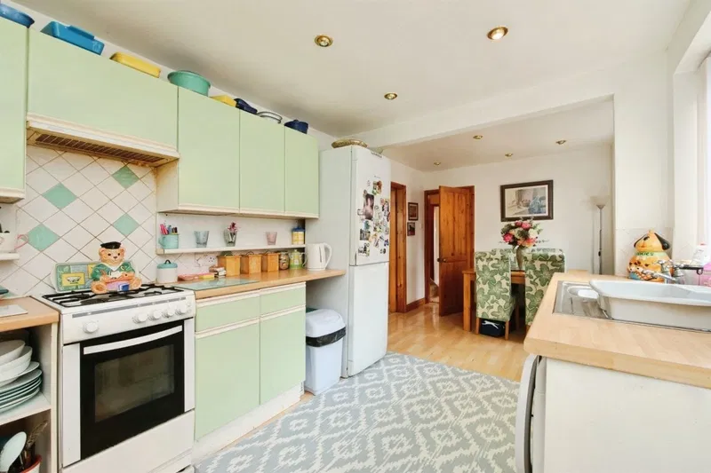 Grampian Close, Huntington, York - image 3