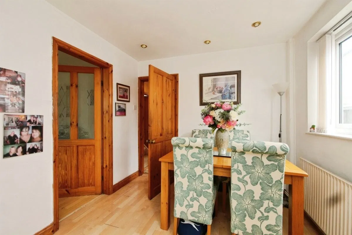 Grampian Close, Huntington, York - image 5