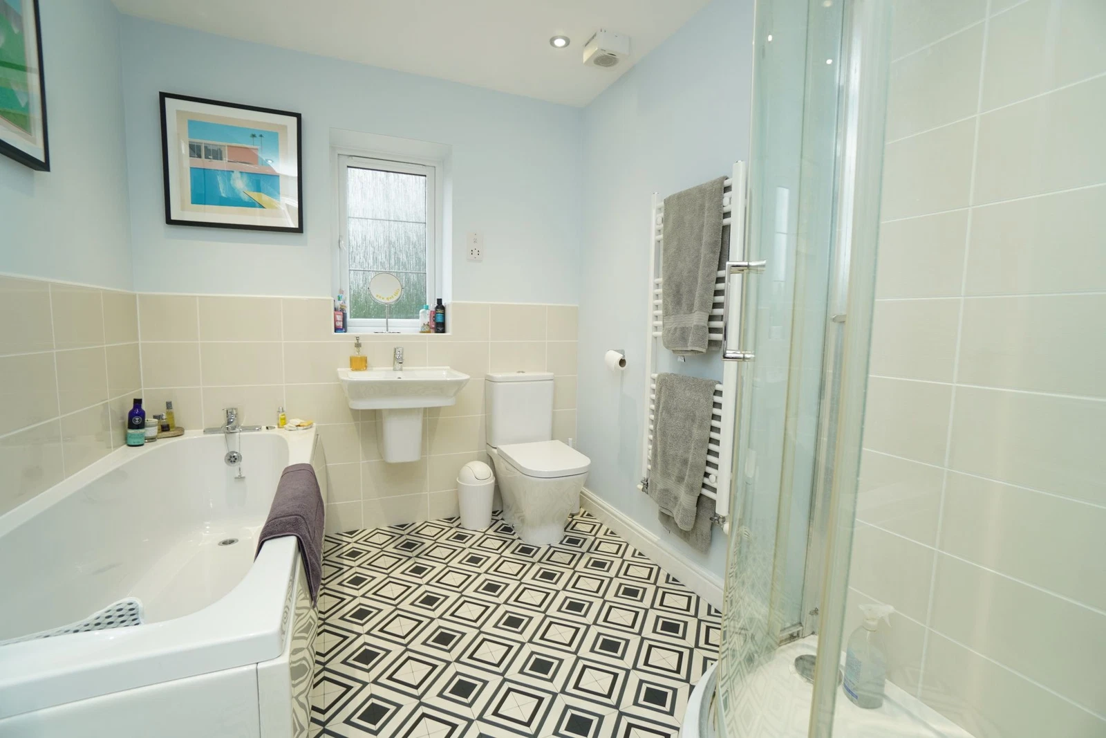 Wicket Close, Loughborough, LE11 - image 1