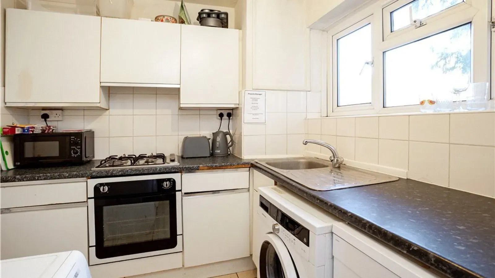 Bedser Court, Clarence Walk, London, SW4 - image 5