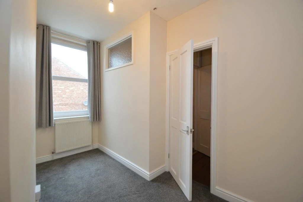 Chambers Street, Grantham, Lincolnshire, NG31 - image 5