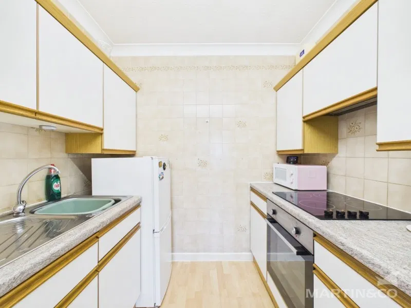 Claremont Court, Campbell Road, Bognor Regis, West Sussex, PO21 1HD - image 5