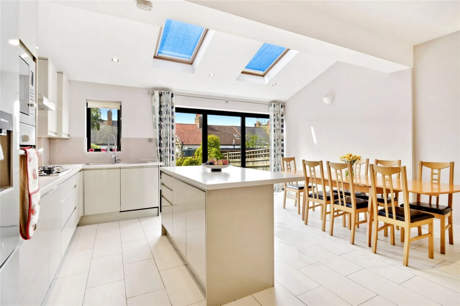 Edencourt Road, Furzedown - image 1