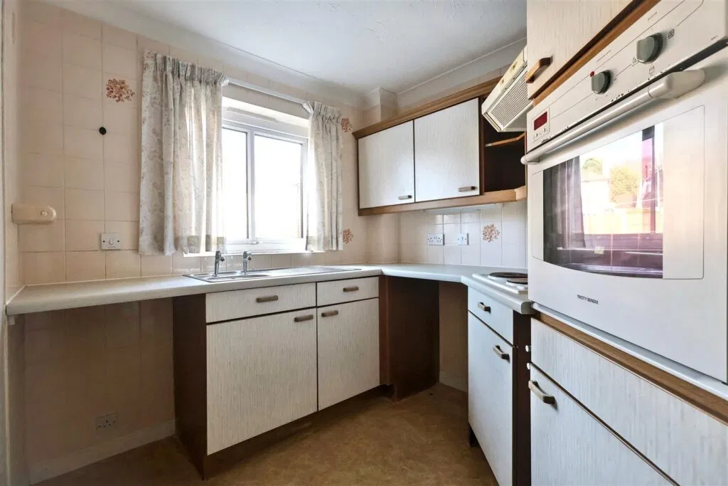 Ribblesdale Road, Sherwood, Nottingham - image 3