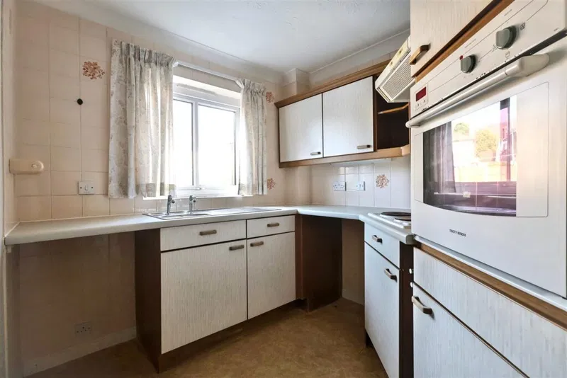 Ribblesdale Road, Sherwood, Nottingham - image 3