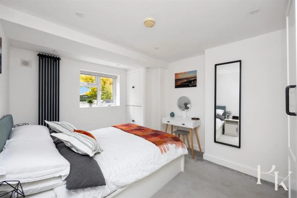 Addison Road, Hove - image 11