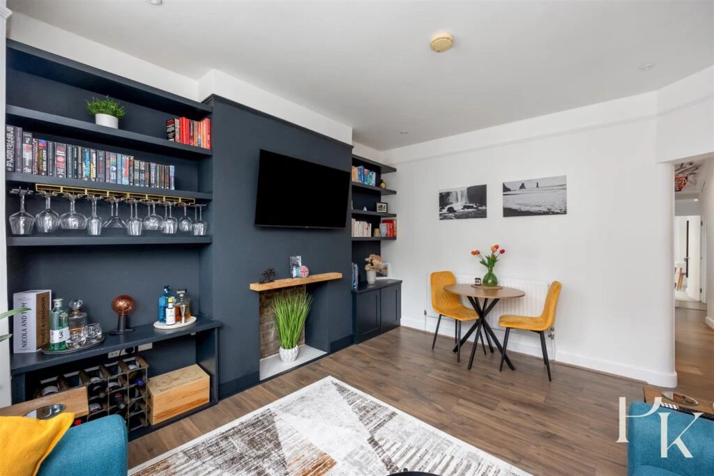Addison Road, Hove - image 6