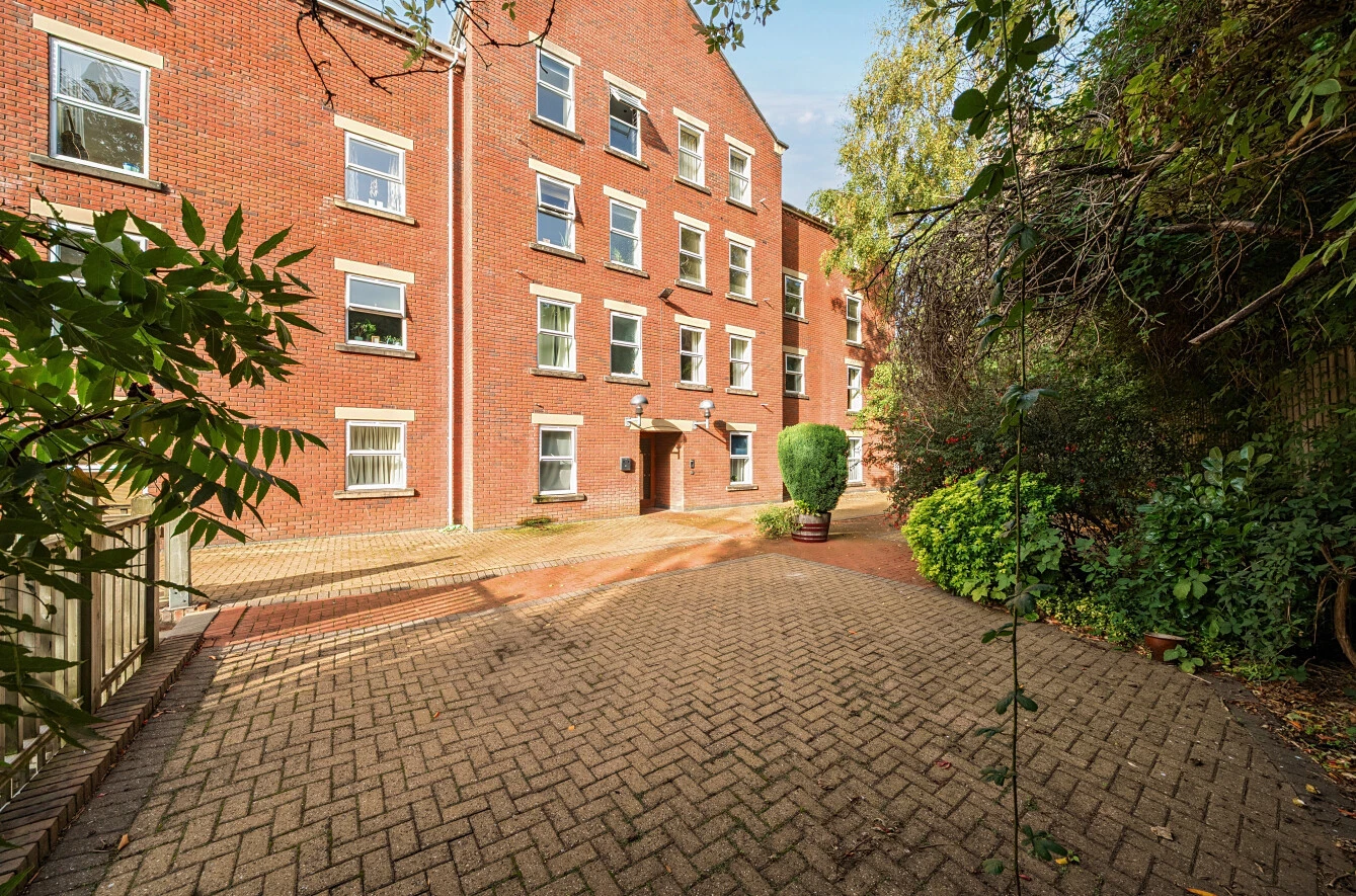 Cardigan Road, Headingley, Leeds, LS6 - image 22