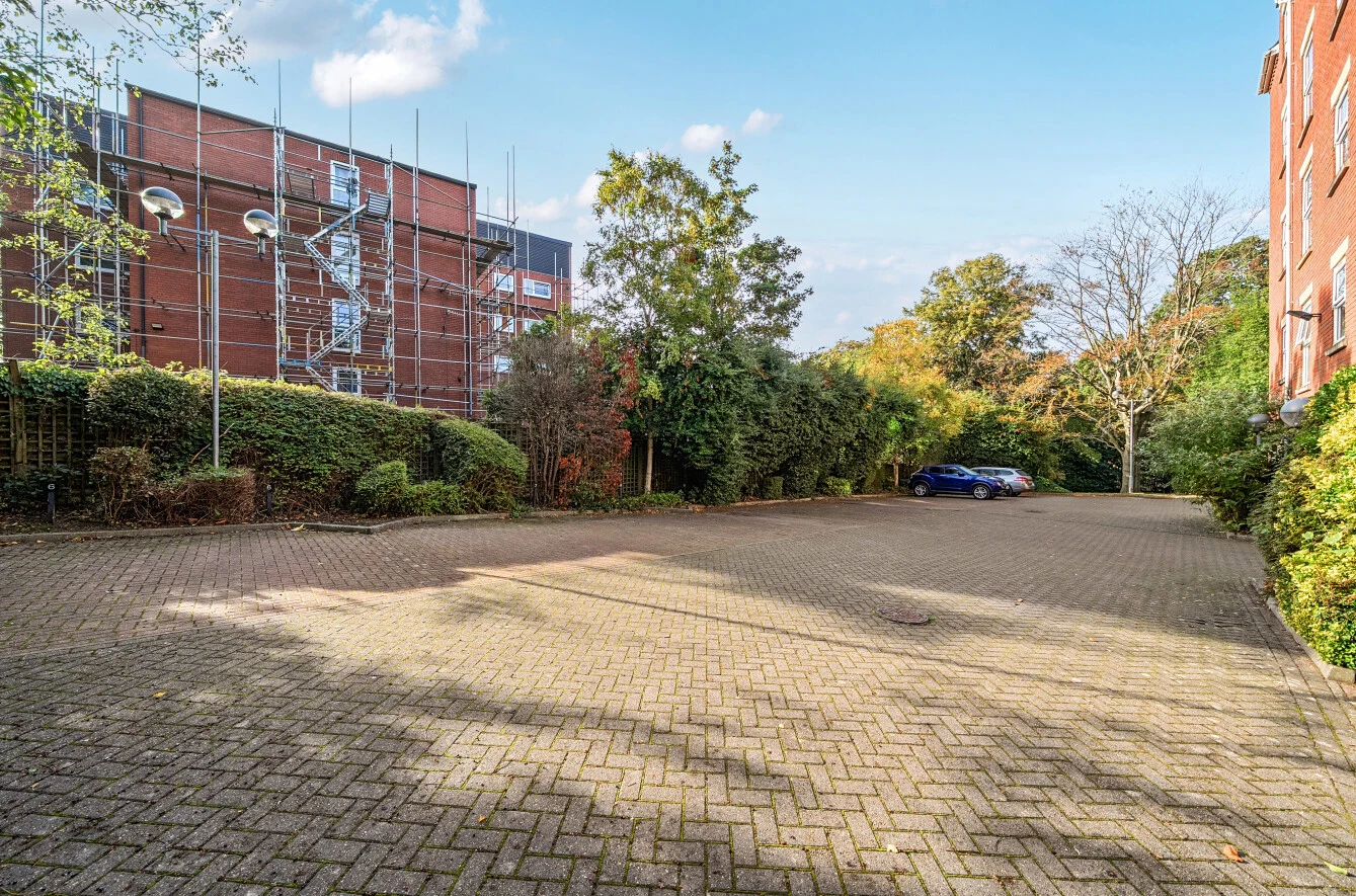 Cardigan Road, Headingley, Leeds, LS6 - image 8