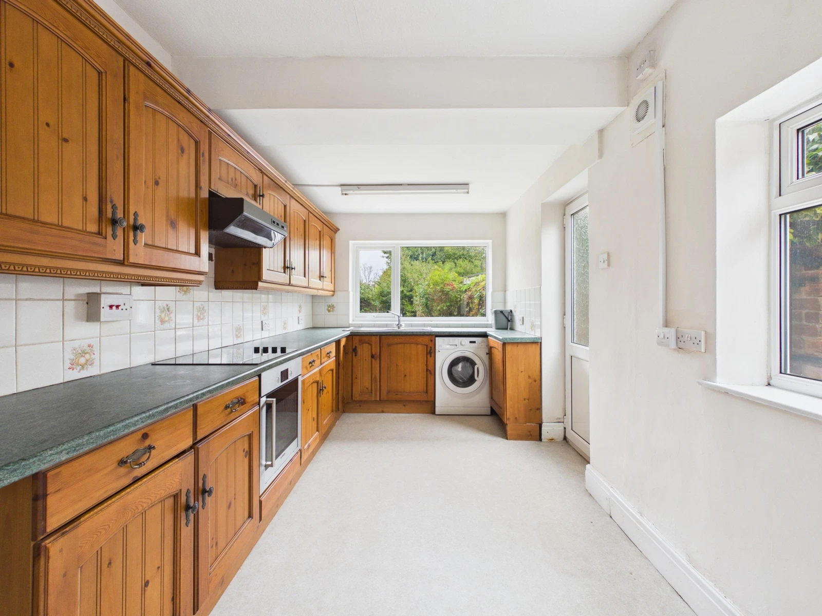 Yew Tree Road, Ormskirk, L39 - image 10