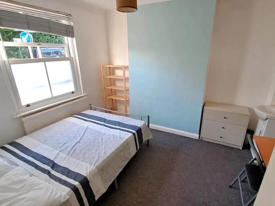 Hollingdean Road, Brighton - image 4
