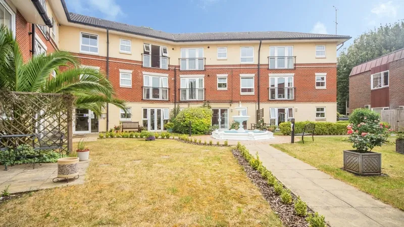 Rollesbrook Gardens, Southampton, Hampshire, SO15