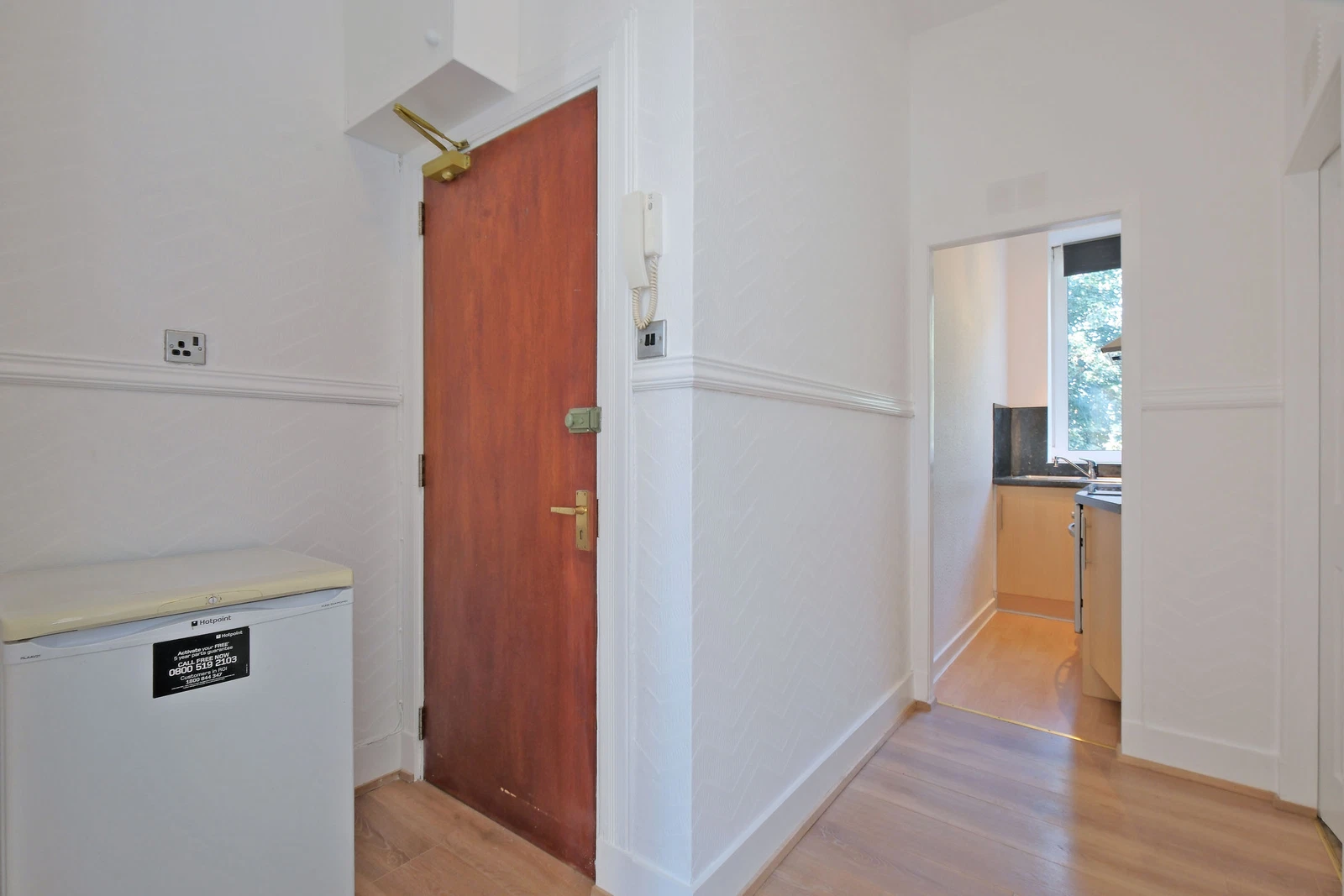 Top floor flat, Aberdeen, AB24 3PH - image 8