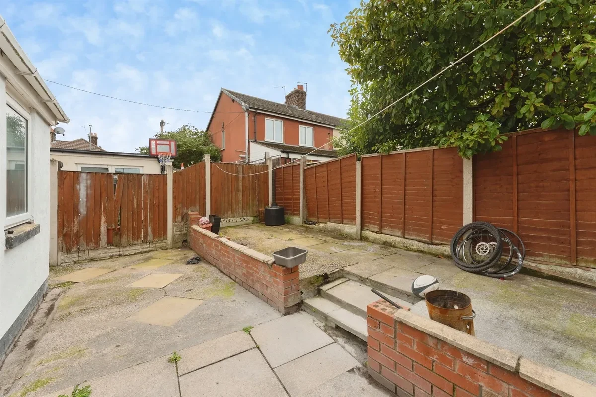 Price Street, Birkenhead - image 17