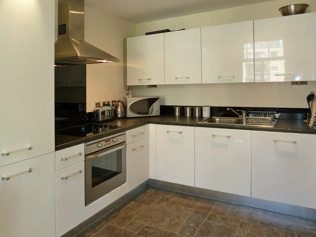 31 Masons Mill, Victoria Mills, Salts Mill Road, West Yorkshire, BD17 7EA - image 3