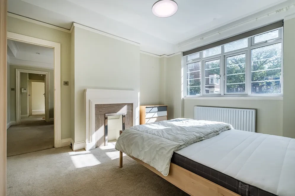 Pembroke Road, London, W8 - image 9